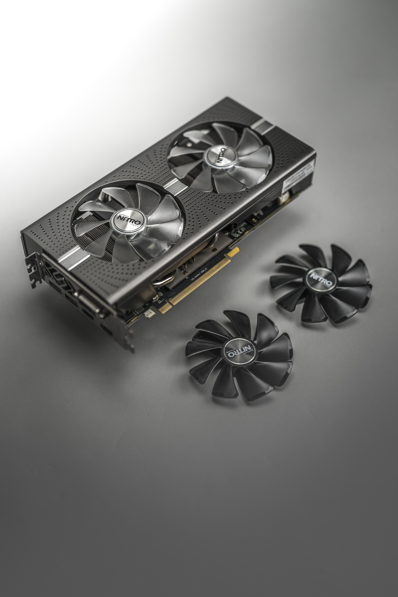 Rx580 8gb Sapphire Nitro. RX 580 Sapphire Nitro+. RX 580 Nitro+ 8gb. RX 580 Limited Edition.