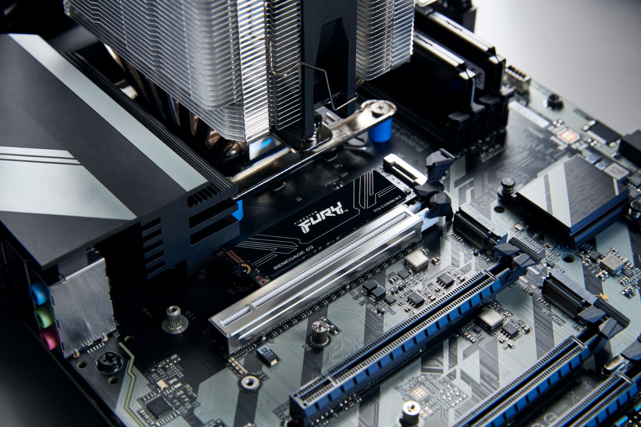 PC Kingston SSD low_res