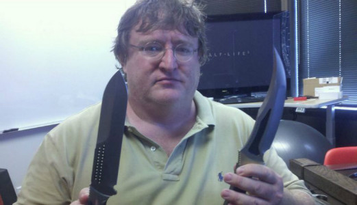 Gabe_Newell_z_nozami