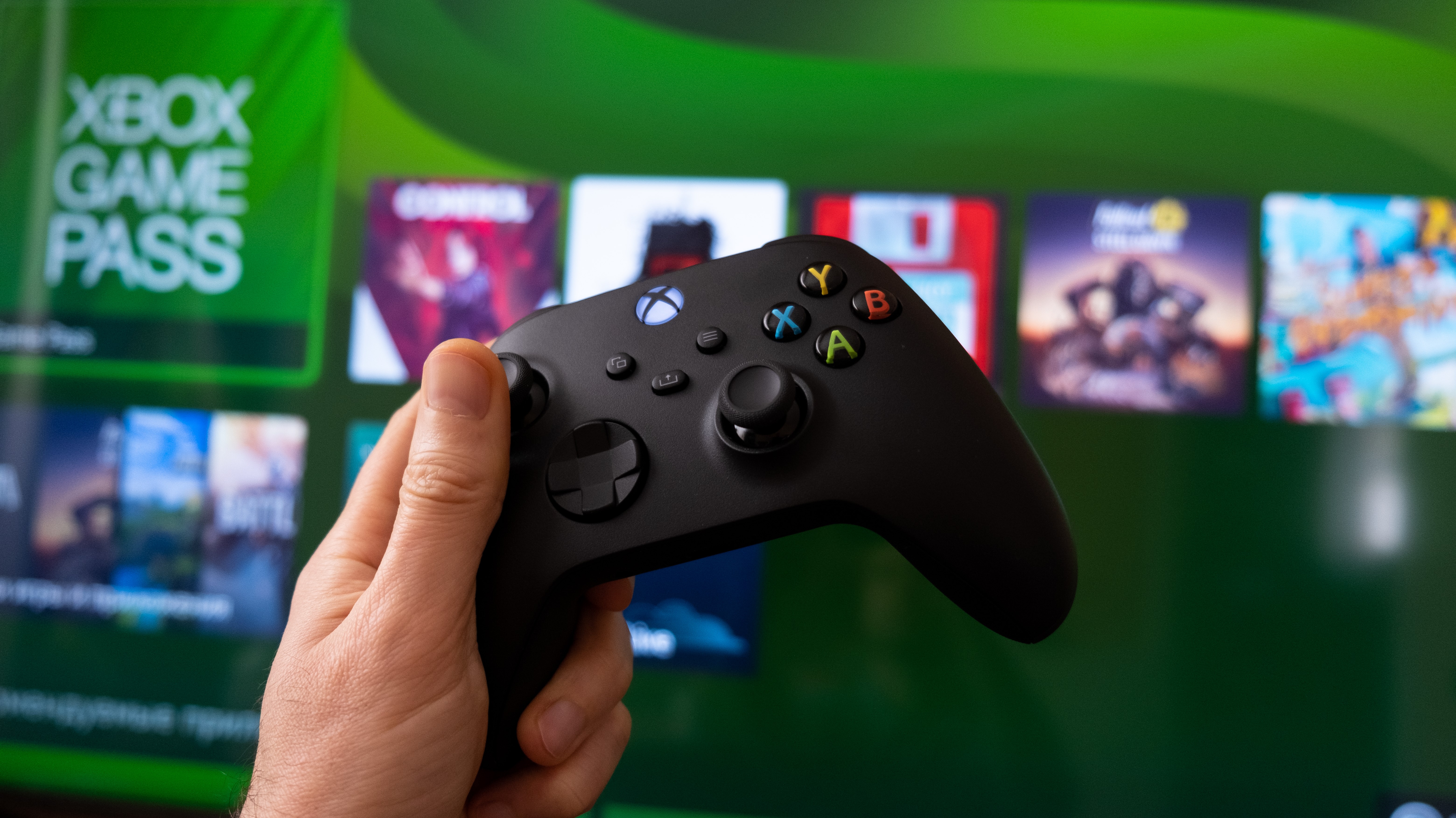 Klucz do gier w przystępnej cenie: Xbox Game Pass na konsole i PC!