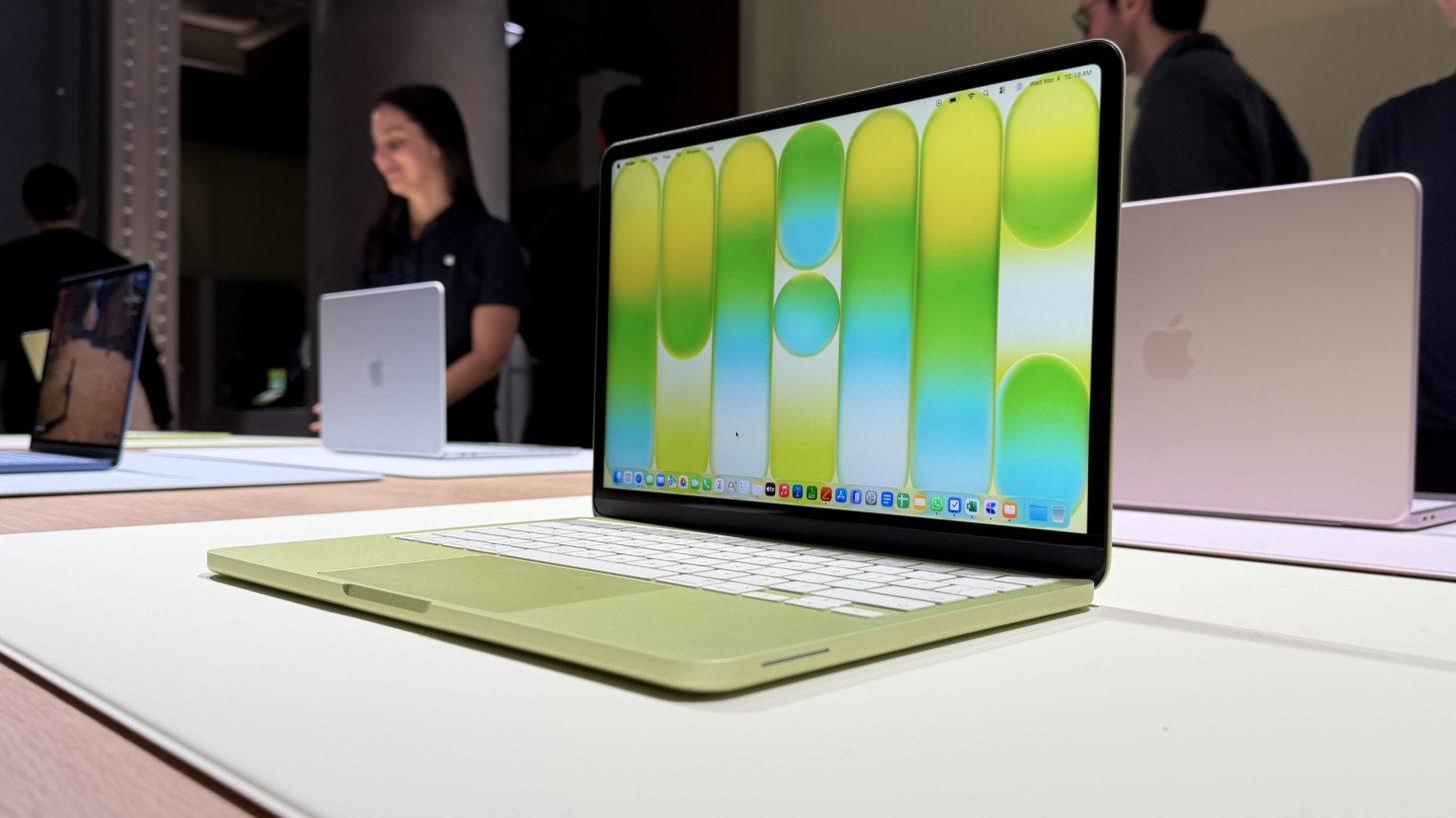 MacBook Neo za 2700 zÅ‚ wyprzedany, Apple zamawia pilnie kolejne partie