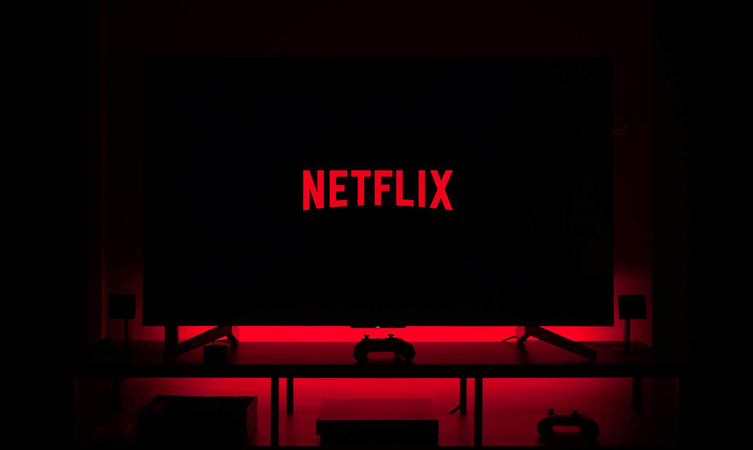 Nowości na Netflix w październiku – Co warto obejrzeć?