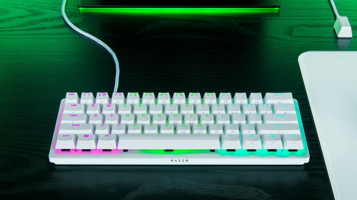 Razer Huntsman V3 Pro Mini White Edition – kompaktowa klawiatura dla wymagających graczy