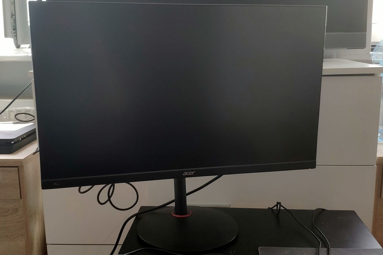 Recenzja Acer Nitro XV272U - Niezłego monitora dla graczy na początek nowej generacji