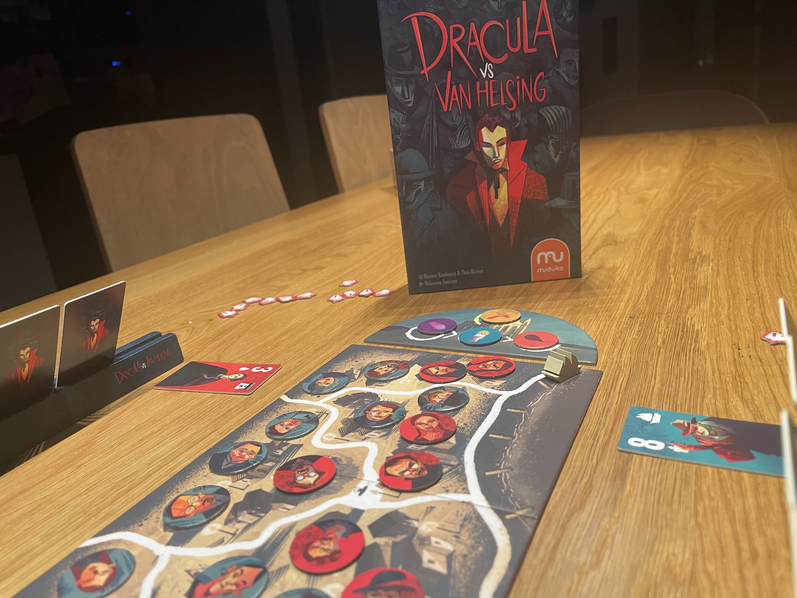 Recenzja gry planszowej Dracula vs Van Helsing