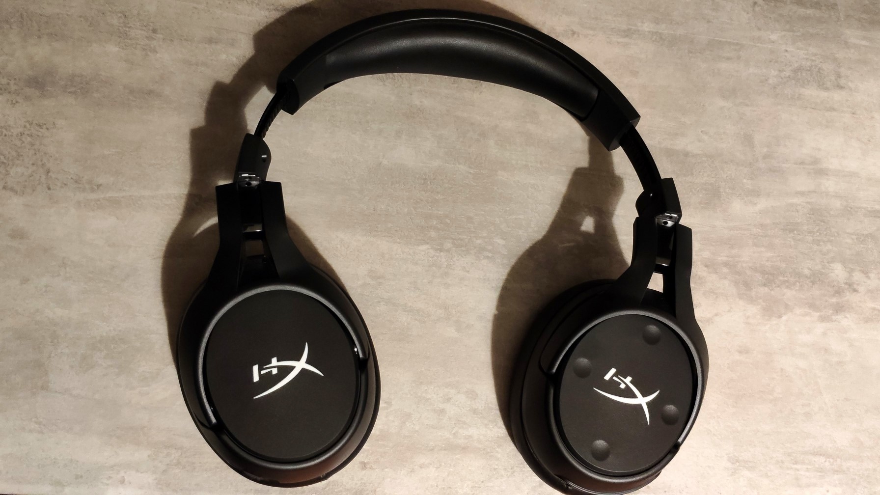 Recenzja HyperX Cloud Flight S - Komfort na najwyższym poziomie!