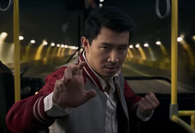 Shang-Chi i legenda dziesięciu pierścieni na pierwszym filmowym zwiastunie. Kolejny film Marvela zmierza do kin