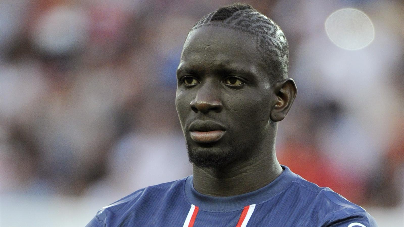 SZORT: Mamadou Sakho został wyrzucony z FIFA 16!