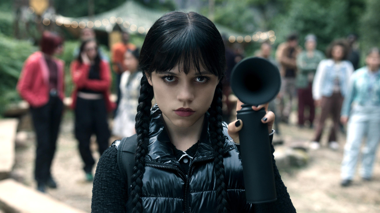 Wednesday powraca – Netflix pokazuje zwiastun i zapowiada wizytę obsady w Polsce
