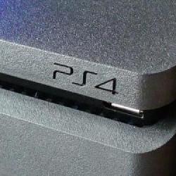 Czy opłaca się kupić PlayStation 4 w 2020 - sprawdź!