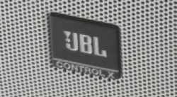 Moc i styl – JBL Control X
