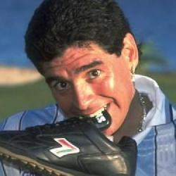 Diego Maradona ambasadorem marki PES