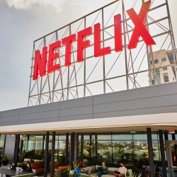 Netflix otworzy w Polsce centrum inżynieryjne, z siedzibą w Warszawie, mające wpływ na największe hity platformy