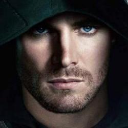 Recenzja pierwszych pięciu sezonów serialu Arrow