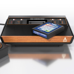 Retro konsola Atari 2600+ trafiła do sprzedaży z pakietem gier i akcesoriów