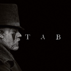 Tabu, wysoko oceniany serial BBC doczeka się jednak drugiego sezonu. Produkcja nowych odcinków ma być przyspieszona