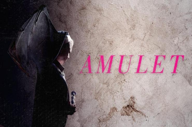Amulet, zwiastun filmowy kolejnego horroru, z lipcową premierą. Dowiedzmy się co kryje tajemnicza staruszka 