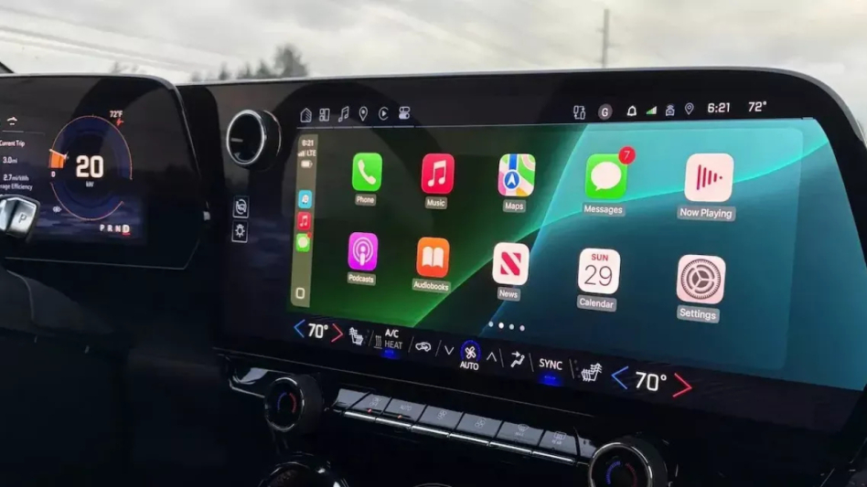 Apple rozwiązało jeden z największych problemów CarPlay