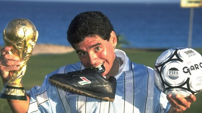 Diego Maradona ambasadorem marki PES