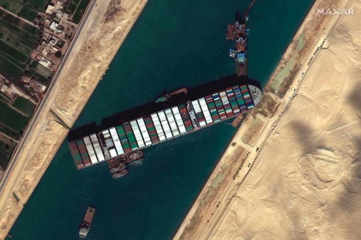 Microsoft Flight Simulator: gracze mogą zobaczyć słynny statek towarowy, który utknął w Kanale Sueskim