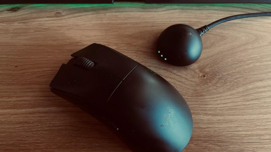 Razer DeathAdder V4 Pro – lekkość, która robi różnicę