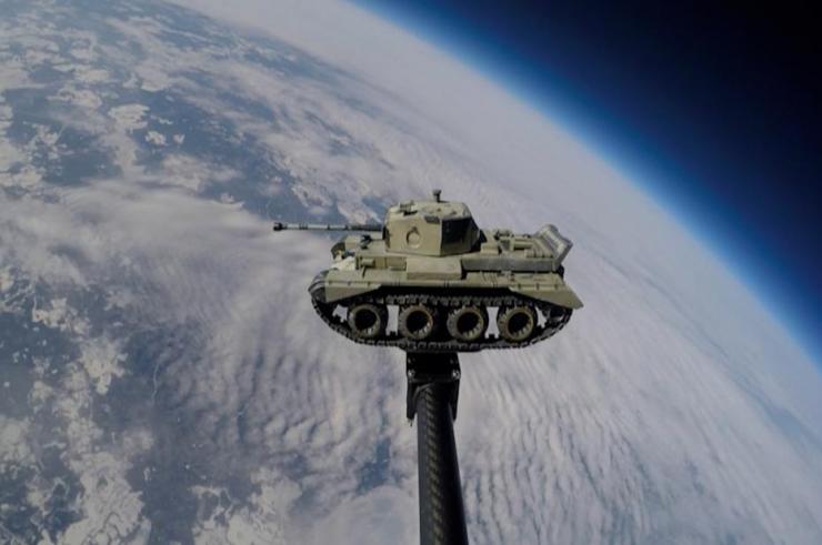 Twórcy World of Tanks Blitz wysłali czołg w kosmos! Jak przebiegł proces? Jak prezentuje się efekt?