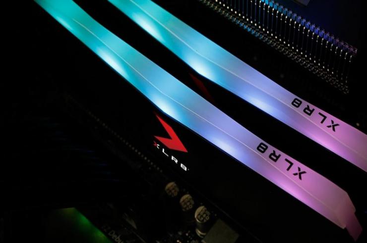 XLR8 Gaming EPIC-X RGB DDR4 to nowa, efektowna propozycja dla graczy poszukujących efektownego podświetlenia RGB!